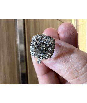 Rare !! 3.54 carat Cushion Cut diamond ring Deal 