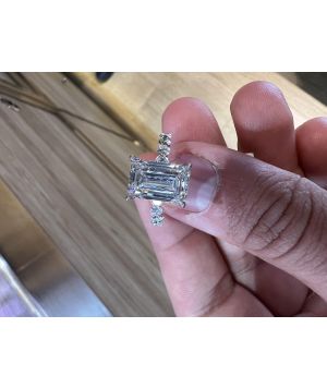 Emerald cut 4.72 carat diamond ring Gia certified 