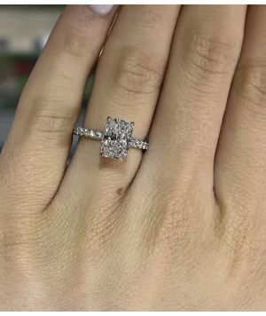 Certified Radiant Cut 2.72 Carat Great buy 