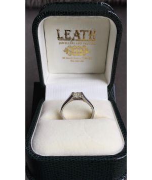 0.33 carat Princess Diamond in Platinum setting with Platinum Band