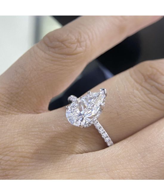 GIA Certified 18K White Gold 2.02ct G VVS1 Engagement Ring