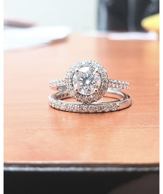 Diamond ring and matching band! All natural! 1.70 carat