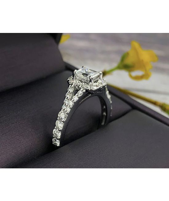 Naturak Split Shank 1.06TCW Emerald Cut Diamond Ring 