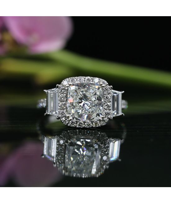 ENGAGEMENT RING WITH CENTER 2.53CT CUSHION CUT DIAMOND AND SIDE DIAMON